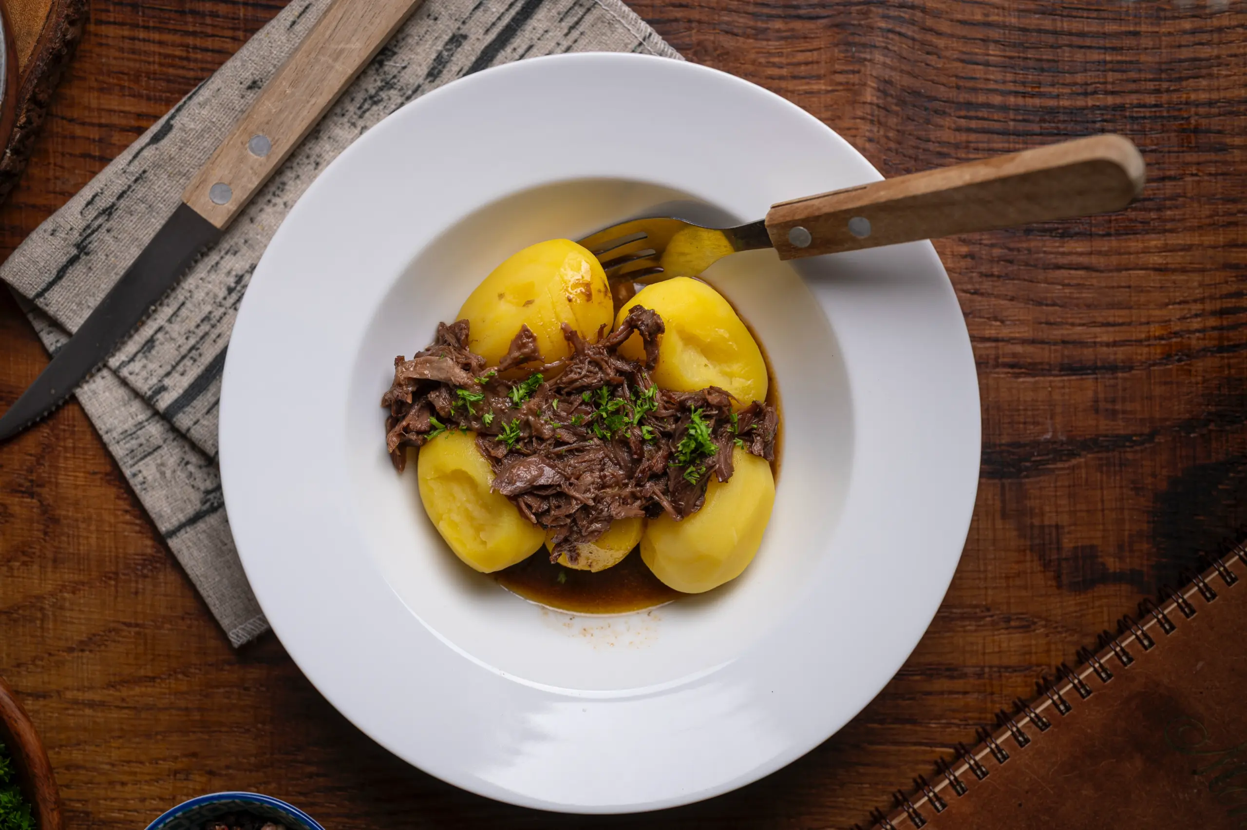 Ochsenschwanz Ragout Rezept – zart, aromatisch, klassisch