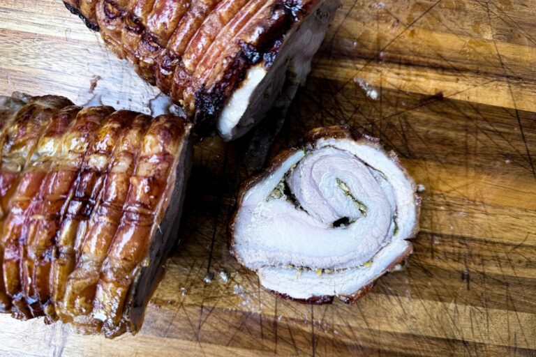 Porchetta vom Drehspieß – Italienischer Schweinebauch