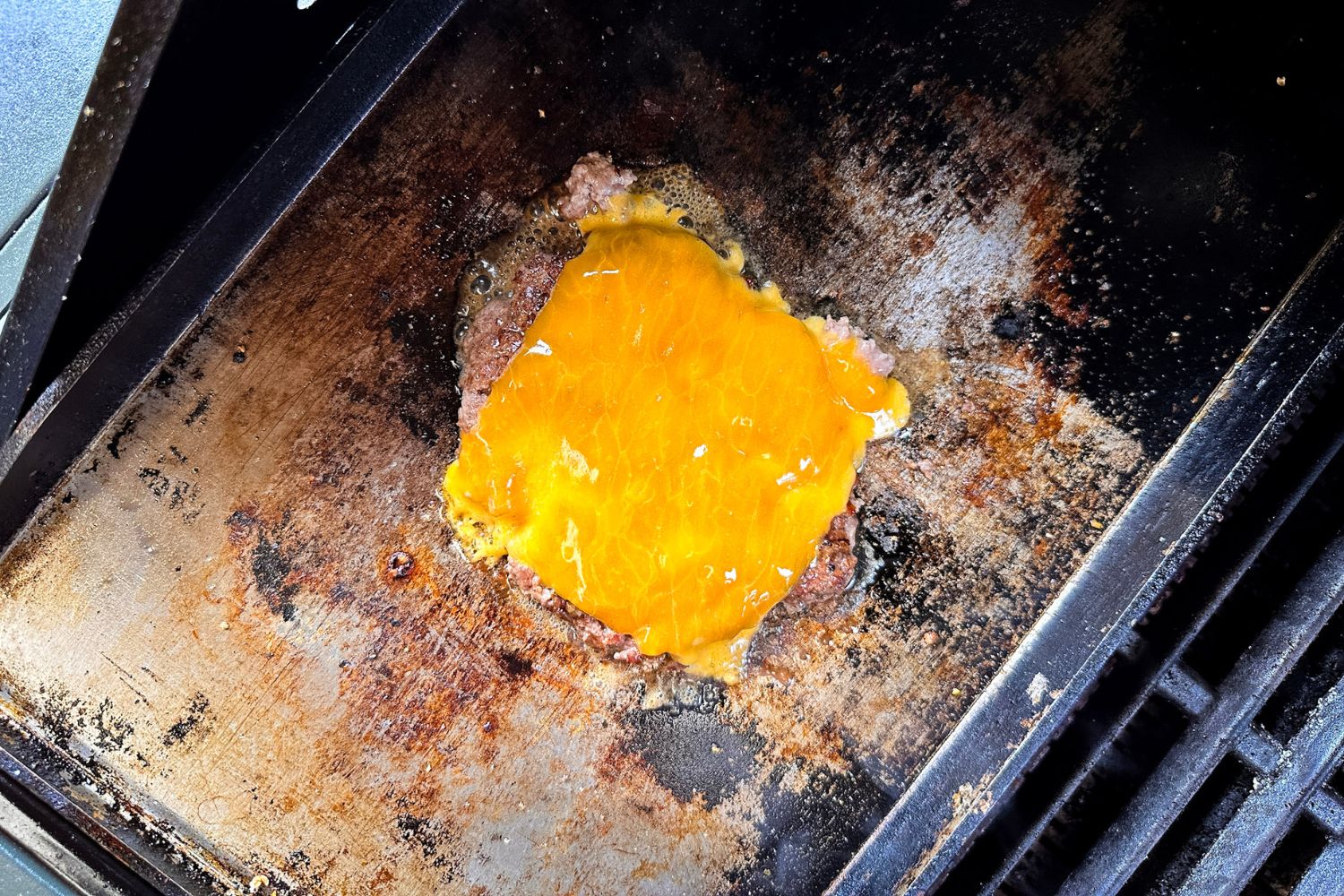 Smashed Cheeseburger Smashed Cheeseburger