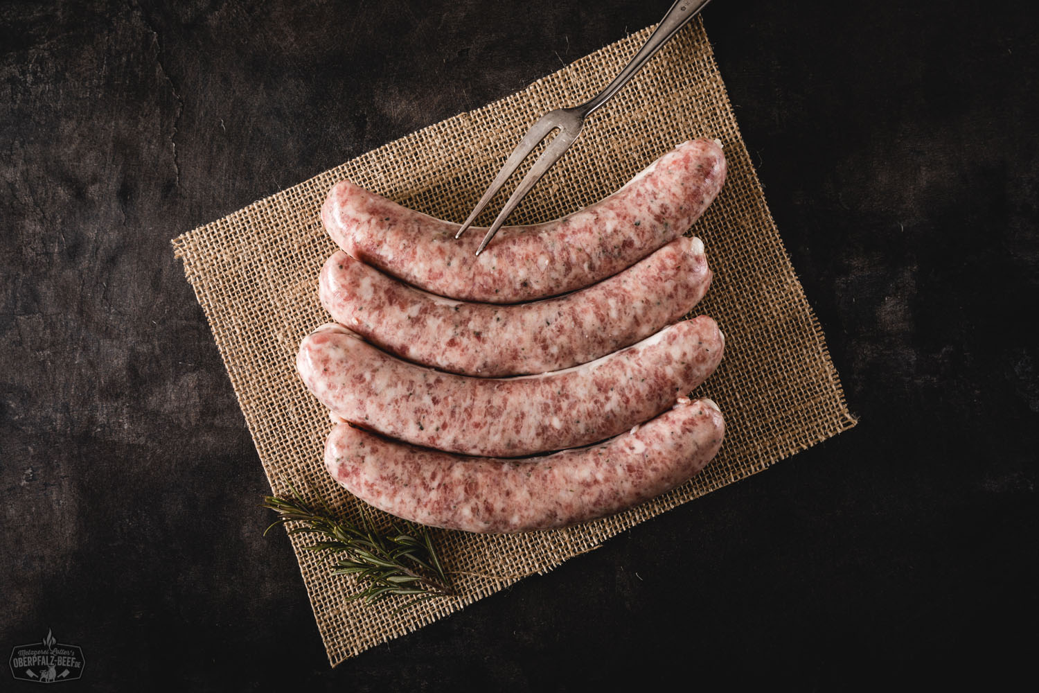 Oberpfälzer Bratwürste – Vier herzhafte, grobe Bratwürste aus der Oberpfalz, perfekt für Grillabende und traditionelle bayerische Küche