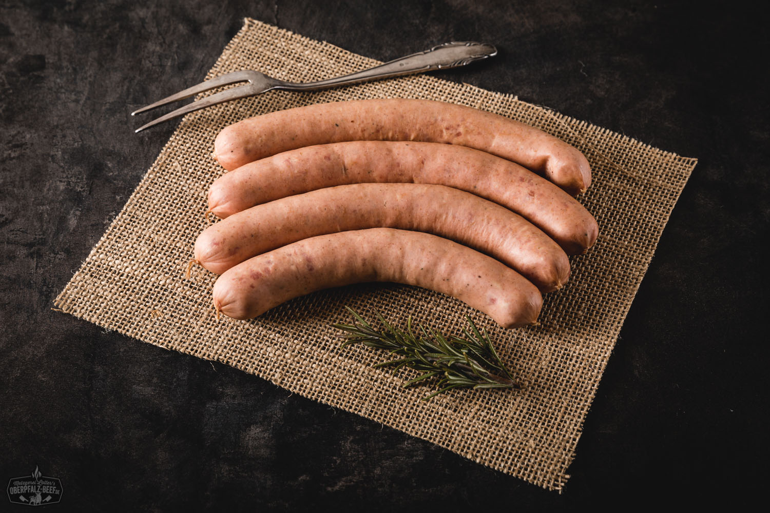 Käsegriller – Herzhaft würzige Bratwurst mit Käsefüllung vom Grill