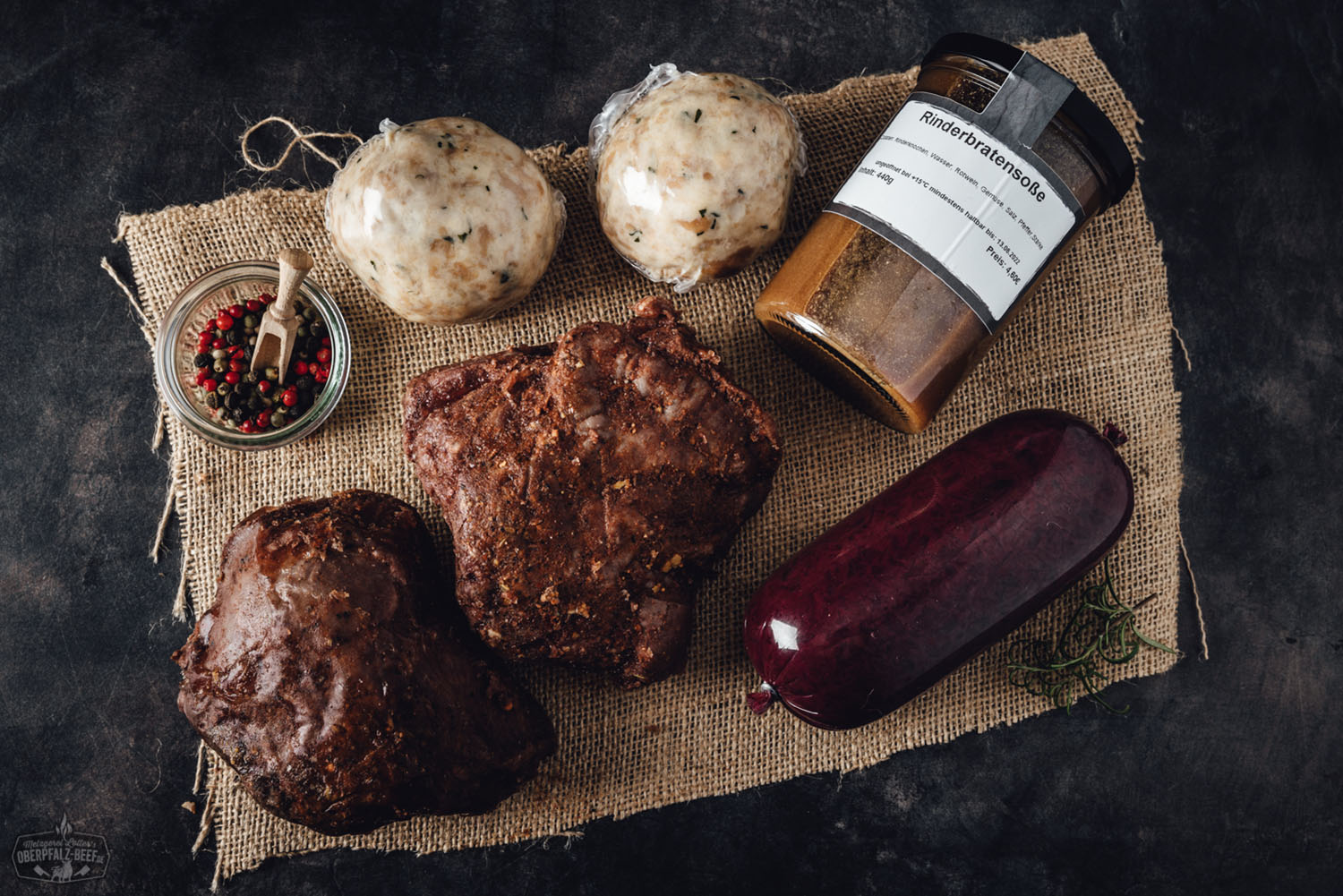 Oberpfälzer Ochsenbacken Box mit hochwertigem Rindfleisch, ideal für traditionelle Gerichte, mit sorgfältig ausgewählten Zutaten aus der Region Oberpfalz.