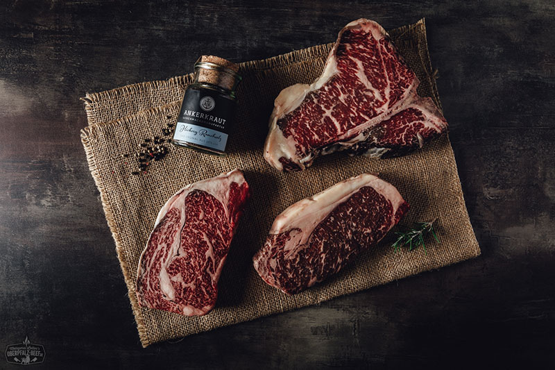 Herbstliches Oberpfalz Beef Fleischpaket – Frisches Premium-Rindfleisch online kaufen Oberpfalz Beef Herbst Paket: Hochwertige Rindfleischprodukte in attraktiver Verpackung für den Herbst, ideal zum Grillen und Genießen – Oberpfalz Beef Spezialität