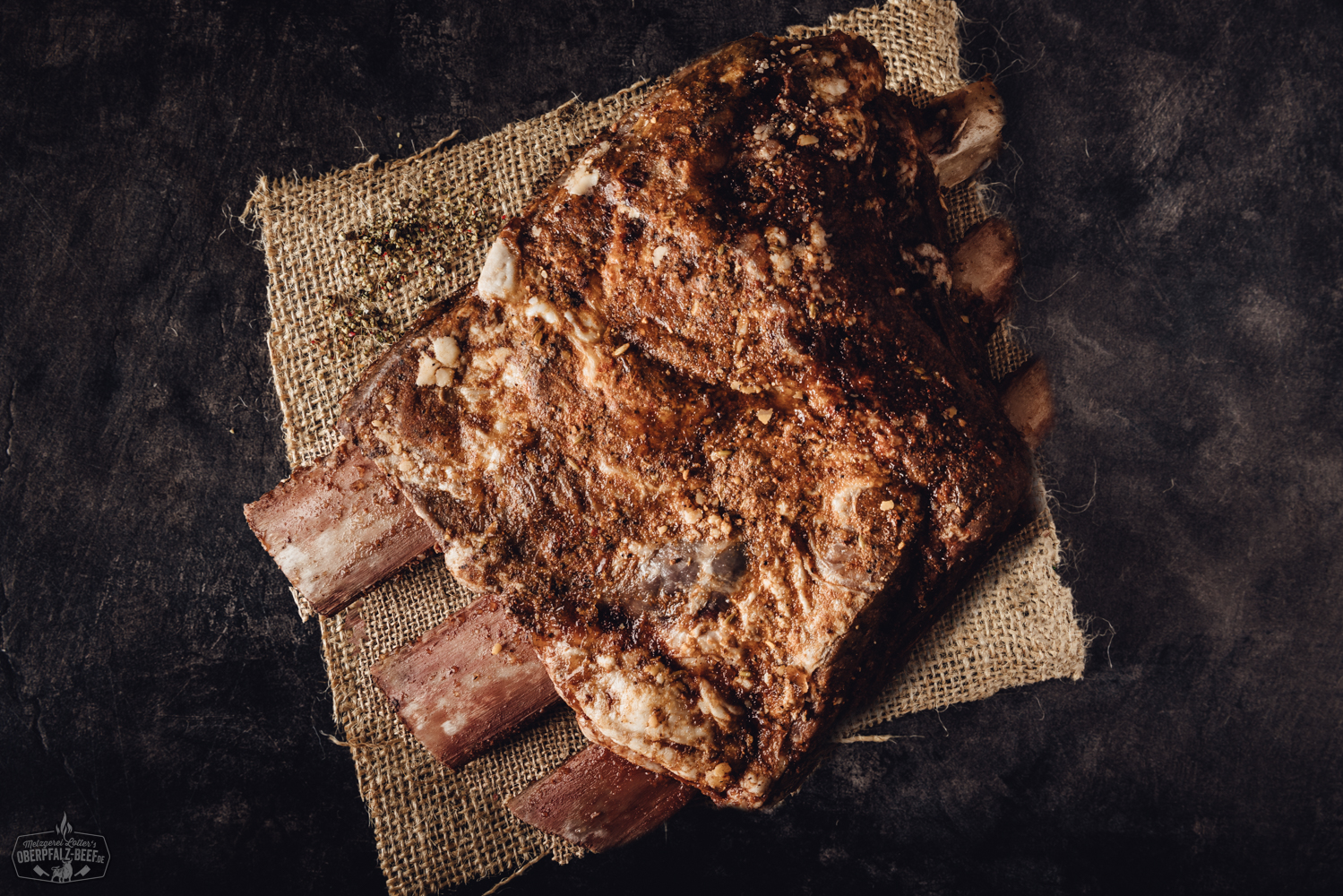 Sous-vide gegarte Beef Short Ribs vom Oberpfalz-Rind – zart & saftig genießen Vorgegarte Beef Short Ribs vom Oberpfalz Rind bei Sous-Vide Zubereitung - Hochwertiges Rindfleisch aus der Oberpfalz, perfekt für Grillen und Gourmetgerichte.