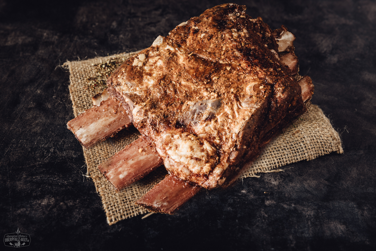 Sous-vide gegarte Beef Short Ribs vom Oberpfalz-Rind – zart & saftig genießen Vorgegarte Beef Short Ribs vom Oberpfalz Rind bei Sous-Vide Zubereitung - Hochwertiges Rindfleisch aus der Oberpfalz, perfekt für Grillen und Gourmetgerichte.